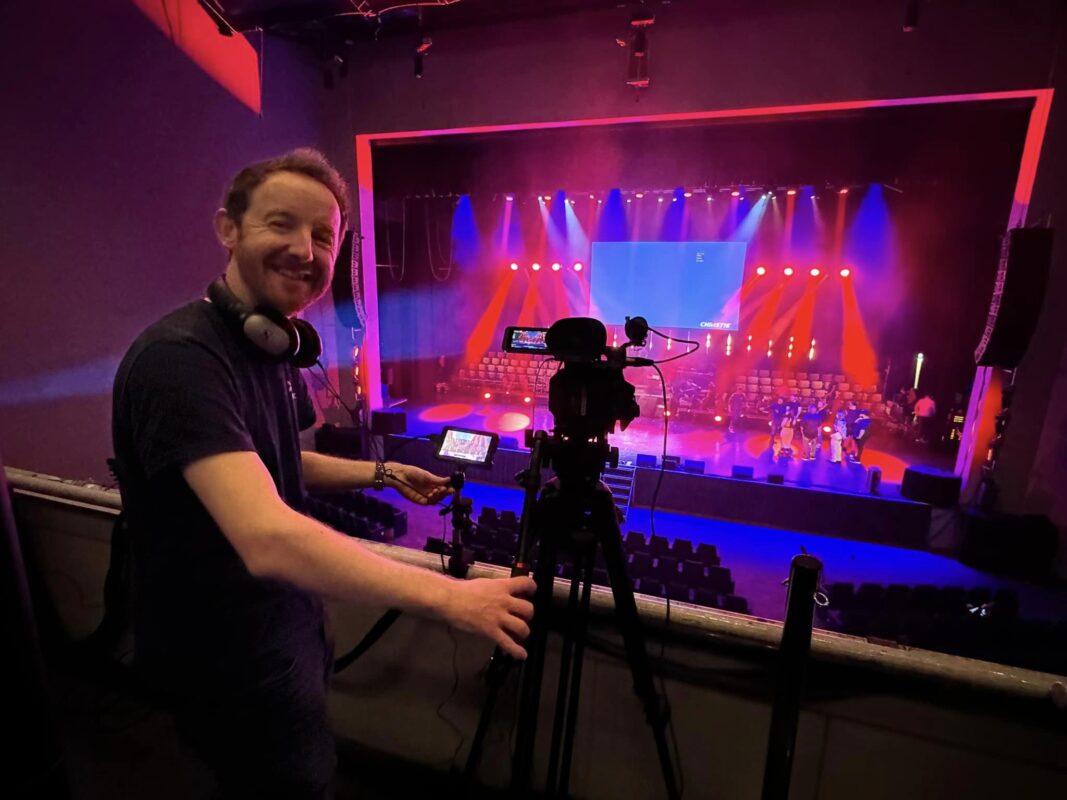 James Garrett HNE Media filming a show in Glasgow